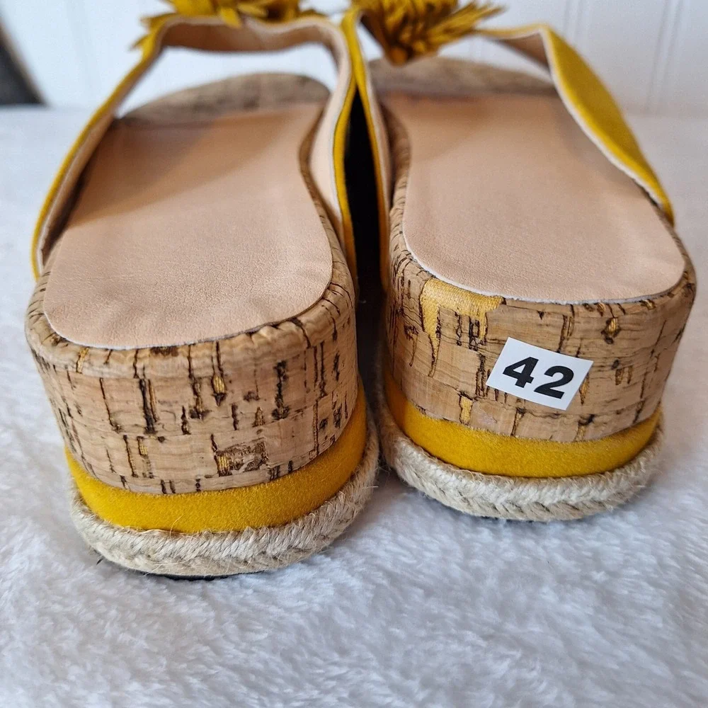Womens Boutique Unbranded Slip On Espadrilles 42‎ US 11 Mustard Fringe Flower